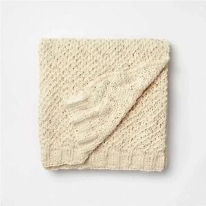 NWOT STUDIO‎ MCGEE KNIT THROW BLANKET